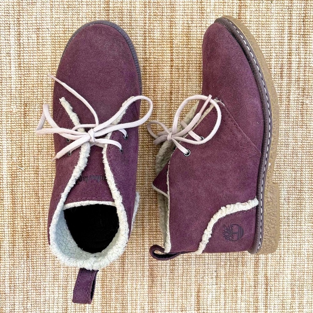 NWOB Kids Unisex Suede Desert Boots